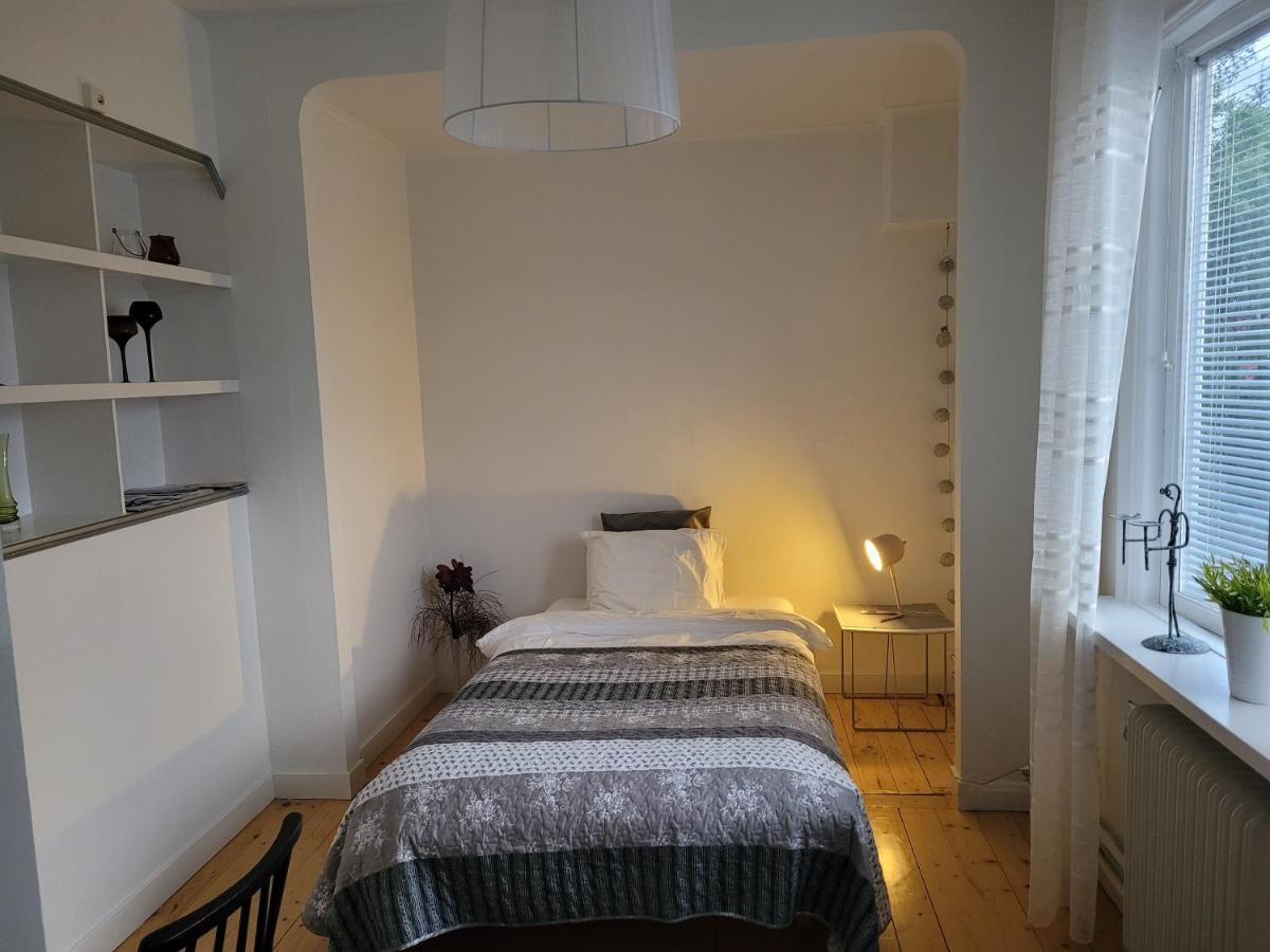 Lovely, Spacious Apartment With Free Parking Sandviken Bagian luar foto