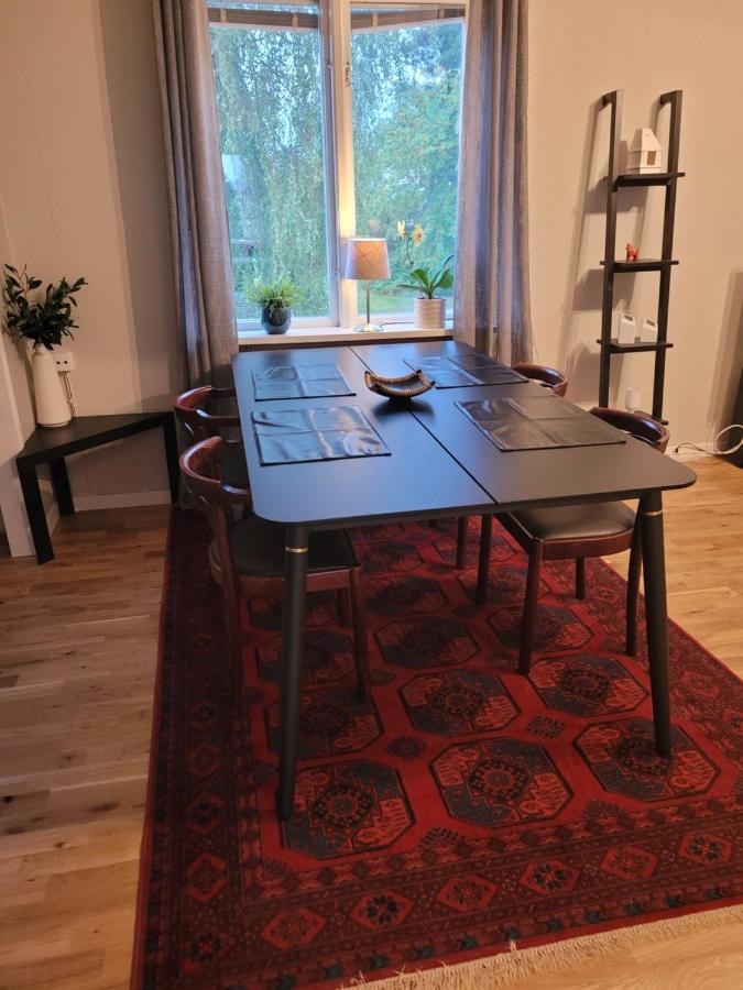 Lovely, Spacious Apartment With Free Parking Sandviken Bagian luar foto